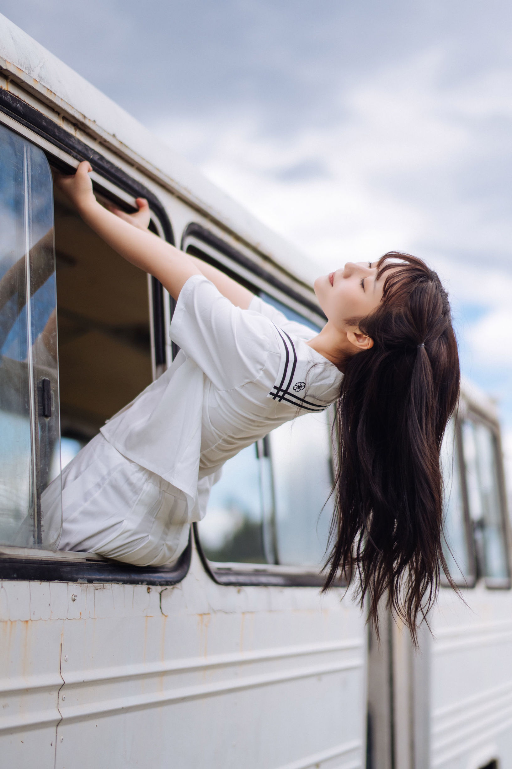 [COS福利]微博福利姬镜酱静夏之JK少女插图7
